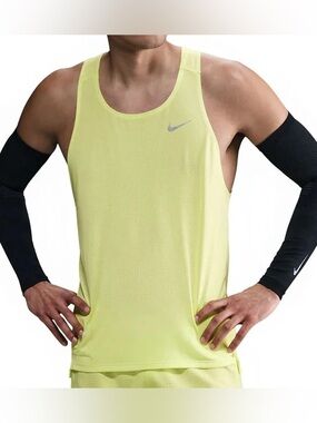 NWT | NIKE DRI-FIT FAST RUNNING SINGLET | MEDIUM